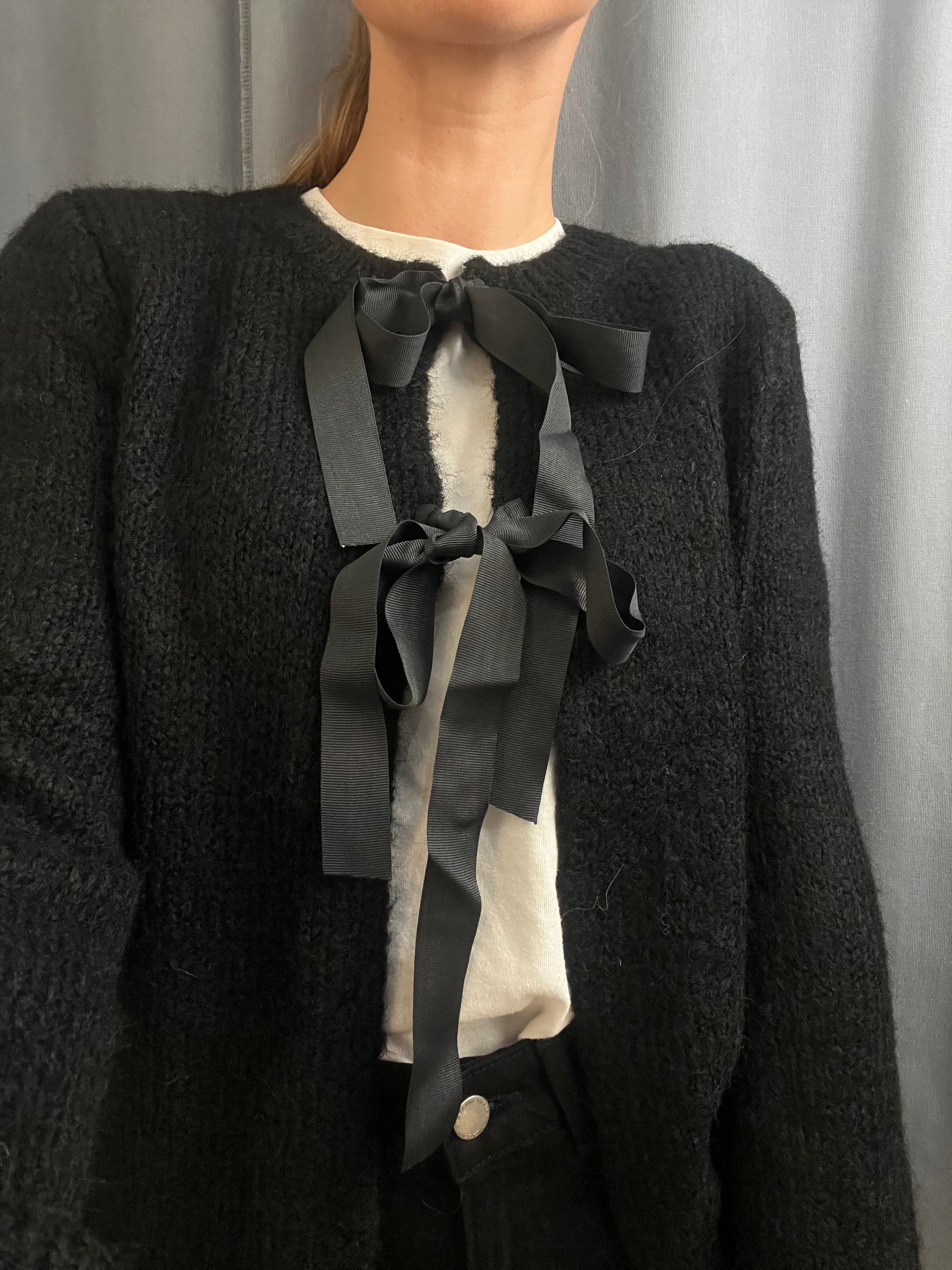 VIBOWS Knit Cardigan - Black